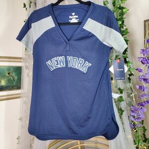 Fanatics New York Yankees V-neck Logo Short Sleeve Women's Size S/P NWT